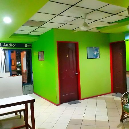 سانداكان Rose Guesthouse المظهر الخارجي الصورة