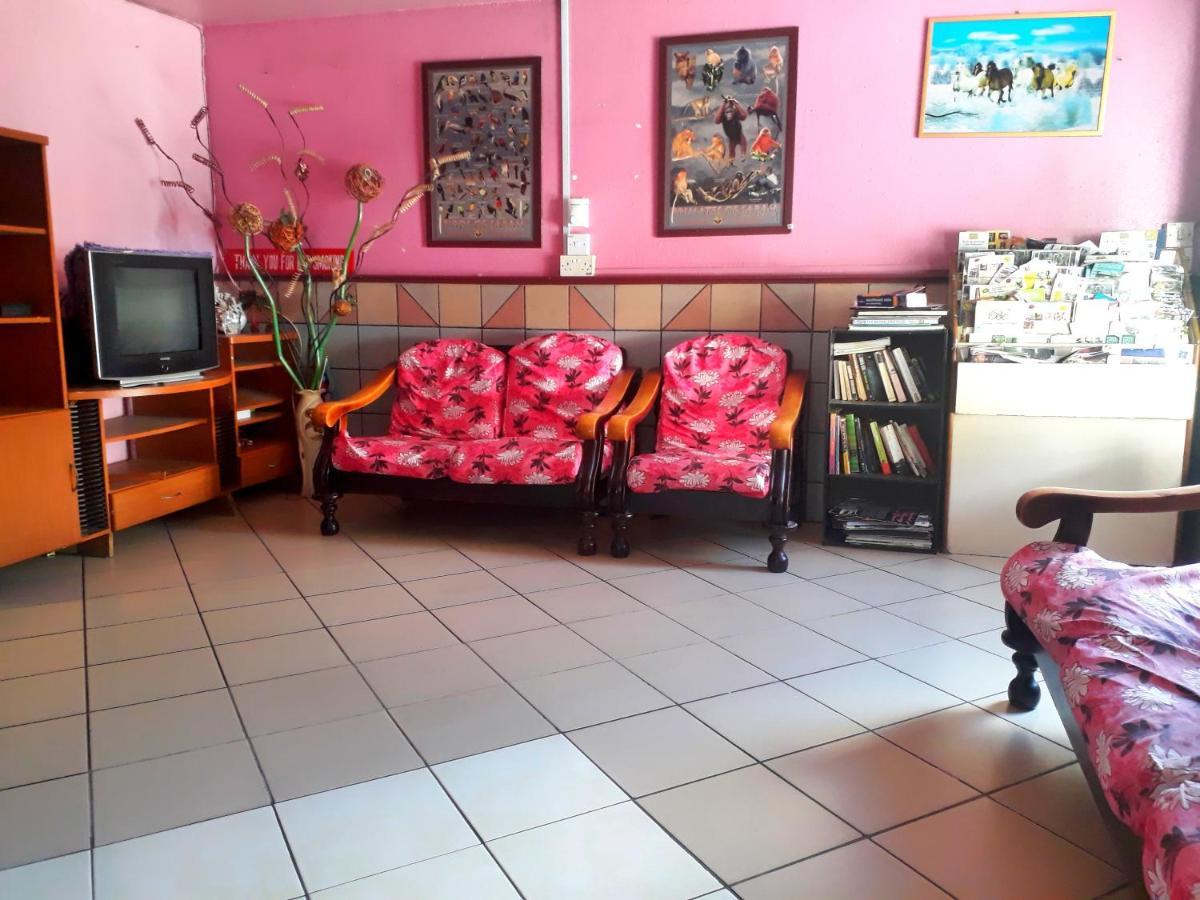 سانداكان Rose Guesthouse المظهر الخارجي الصورة